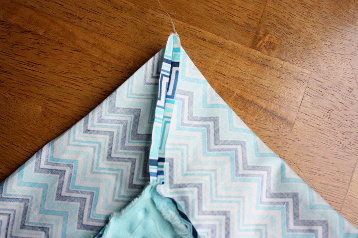 Self Binding Baby Blanket Tutorial featured by top US sewing blog, Diary of a Quilter