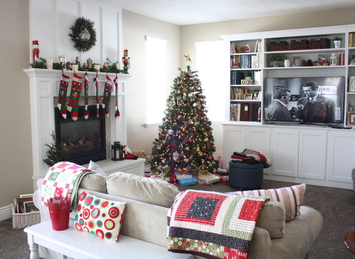 Christmas family room makeover