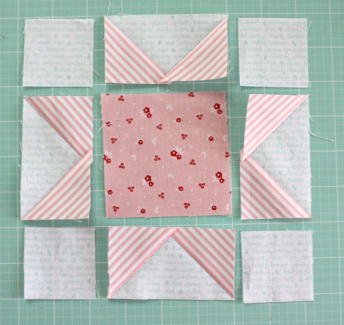 Fast Flying Geese + Sawtooth Star Quilt Block Tutorial featured by top US quilting blog, Diary of a Quilter: Layout Sawtooth Star