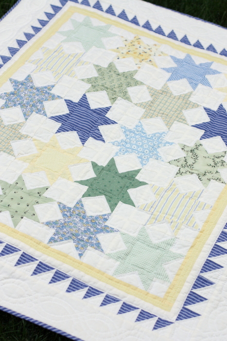 Fast Flying Geese + Sawtooth Star Quilt Block Tutorial featured by top US quilting blog, Diary of a Quilter