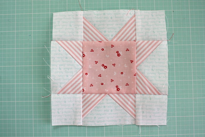 Fast Flying Geese + Sawtooth Star Quilt Block Tutorial featured by top US quilting blog, Diary of a Quilter: Sawtooth Star quilt block tutorial