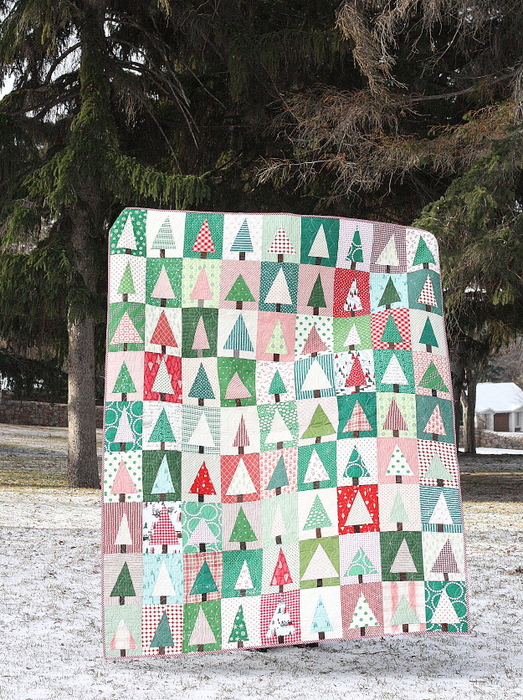 Favorite Christmas Quilts featured by top US quilting blog, Diary of a Quilter