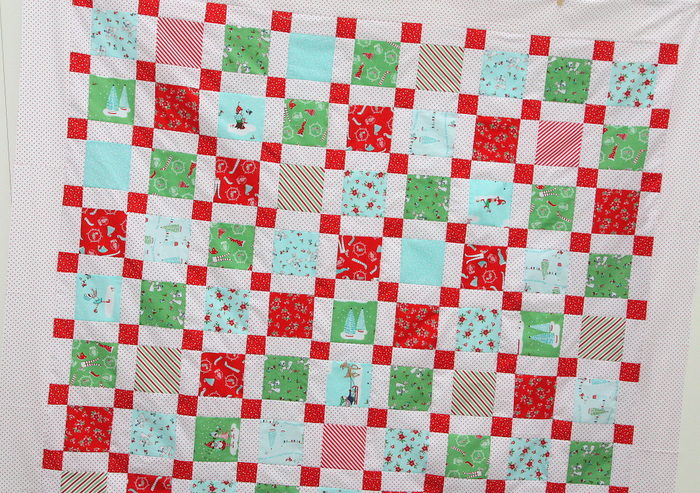 25 Favorite Charm Square Quilts & Projects featured by top US quilting blog, Diary of a Quilter