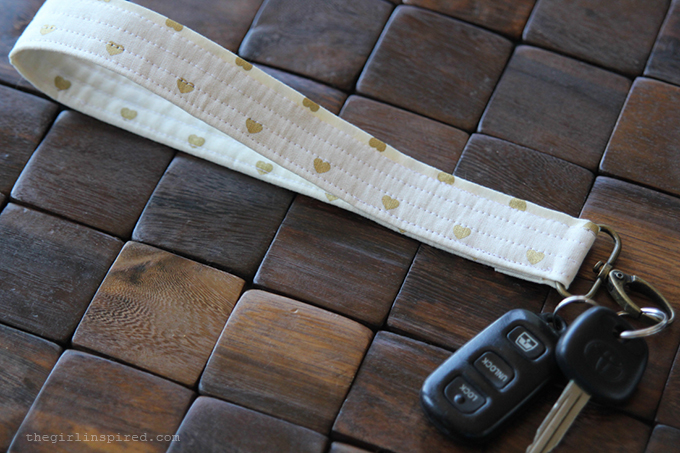 fabric-keychain- tutorial