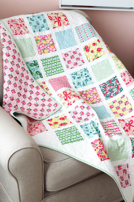 Lattice Baby Quilt Tutorial featured by top US quilt blog, Diary of a Quilter