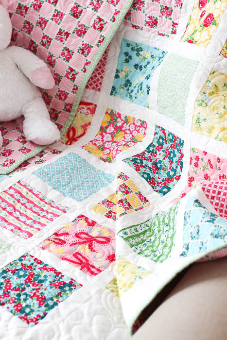 Lattice Baby Quilt Tutorial featured by top US quilt blog, Diary of a Quilter