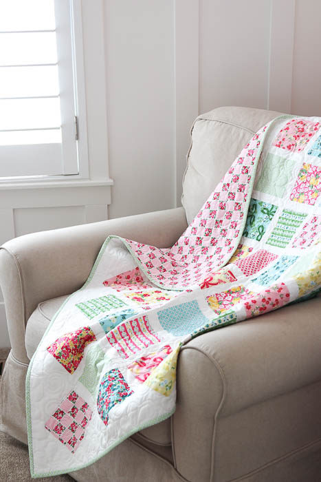 Lattice Baby Quilt Tutorial featured by top US quilt blog, Diary of a Quilter