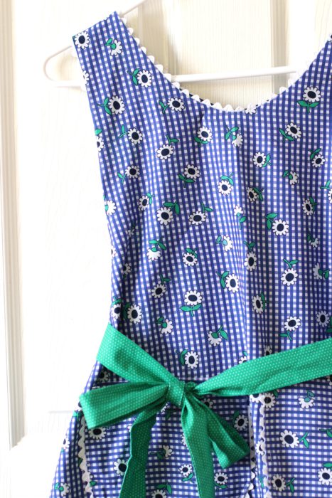 Vintage inspired apron made with Sunnyside Ave fabrics by Amy Smart