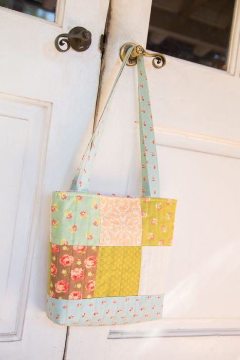 25 Favorite Charm Square Quilts & Projects featured by top US quilting blog, Diary of a Quilter