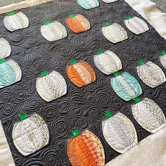 Shop Sale from Sew Shabby Quilting + Giveaway by popular Utah quilting blog, Diary of a Quilter: image of a pumpkin quilt.