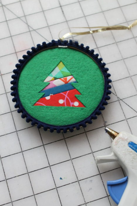 Felt Tree Ornament Tutorial by guest Stephanie of Swoodson Says by popular quilting blog, Diary of a Quilter: image of a felt tree ornament.