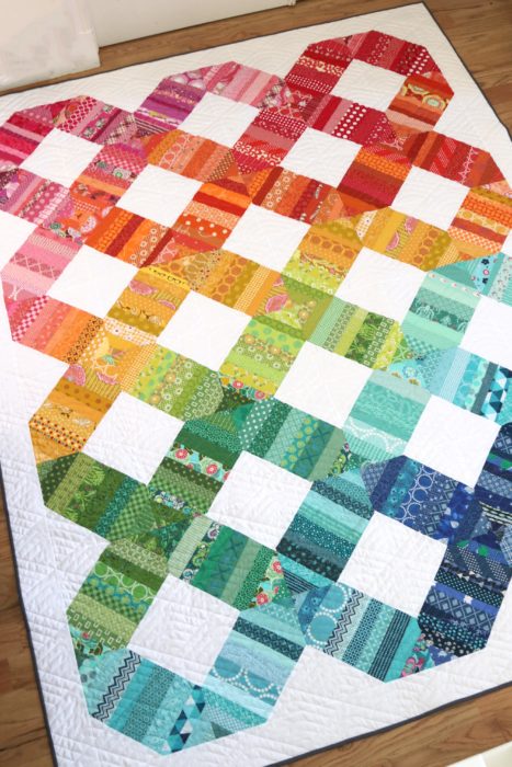 Rainbow Scrap quilt by Amy Smart - pattern 