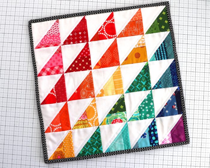 Bonuns mini quilt pattern by Amy Smart