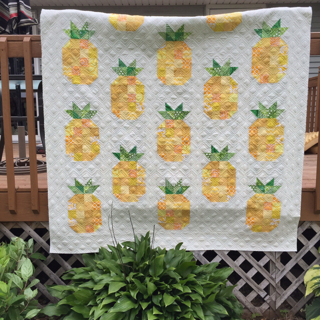 Ideas for Summer-themed sewing projects: Free Pineapple quilt pattern by Jackie Padesky