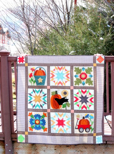 “Autumn Love Quilt” is a Free Autumn Quilt Pattern designed by Amy Smart from Diary of a Quilter!