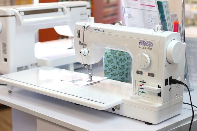 How to Choose a Sewing Machine for Quilting, tips featured by top US quilting blogger, Diary of a Quilter - Baby Lock Accomplish Sewing machine - heavy-duty, fast straight stitch machine