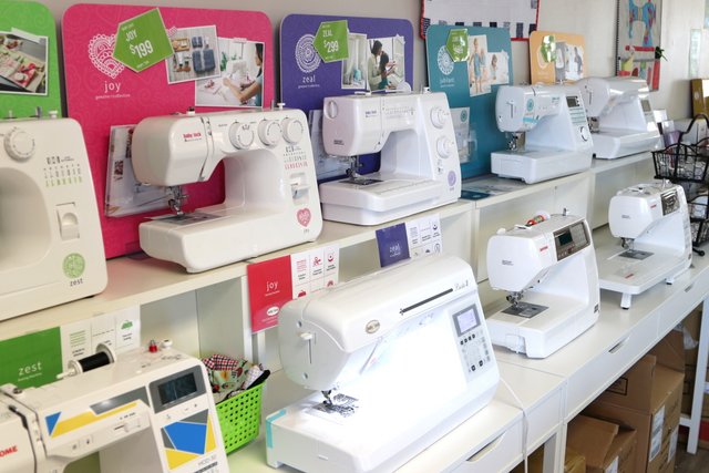 How to Choose a Sewing Machine for Quilting, tips featured by top US quilting blogger, Diary of a Quilter