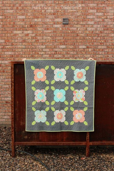Daisy Lane baby quilt pattern by Hello Melly Sews
