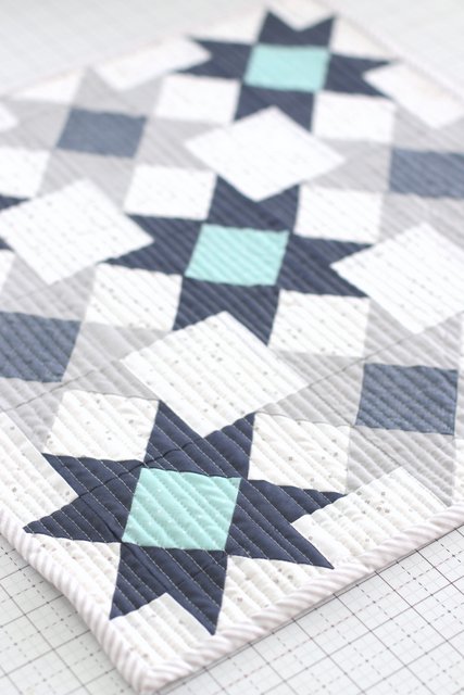 Modern Star Mini Quilt Free Tutorial