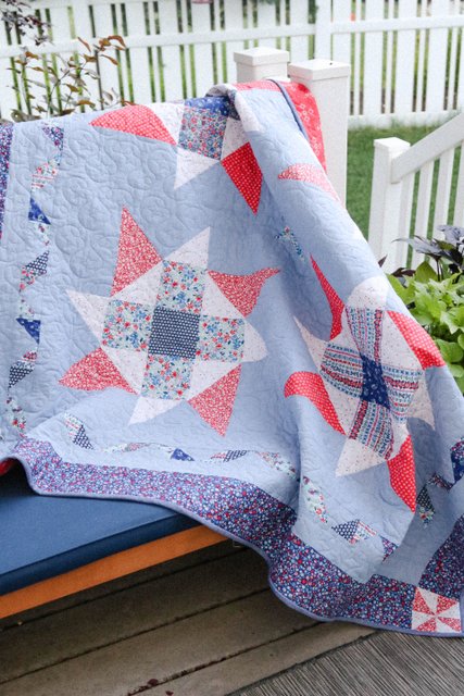 Sparkler quilt - pattern by Pat Sloan, made by Amy Smart using Liberty of London quilting cottons