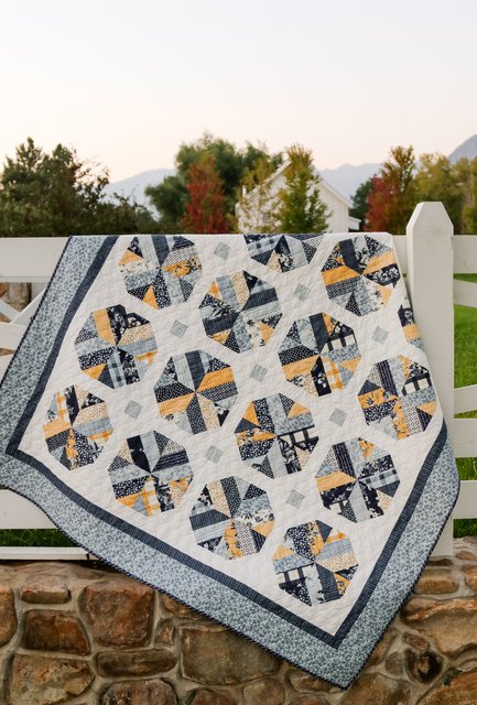 Jelly Roll Precuts quilt pattern - featuring Strip piecing