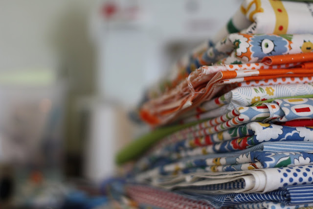 Beginner Fabric Shopping Tips & Advice featured by top US quilting blog, Diary of a Quilter