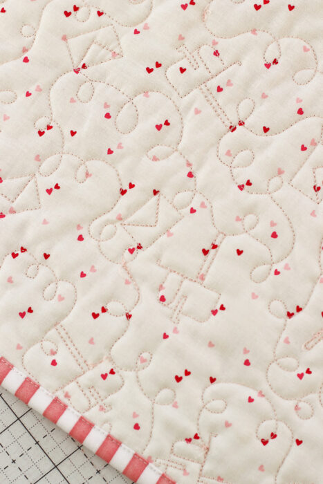 Valentine machine quilting design from Kimberbell