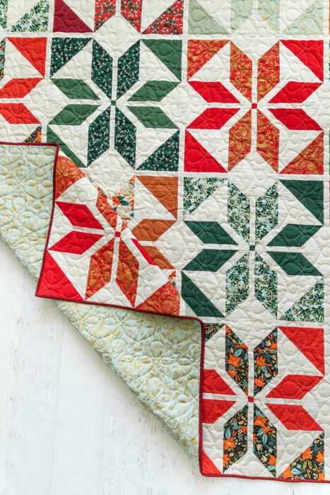 Holiday star quilt pattern by Suzy Quilts