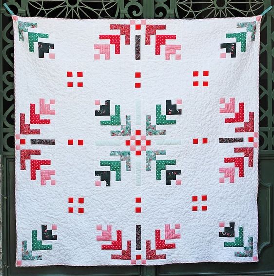 Log-cabin inspired Winter Flake quilt pattern by Katarina Roccella's.