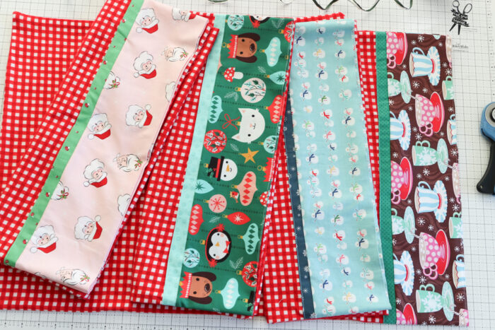 Handmade Christmas pillowcases for kids - easy tutorial.