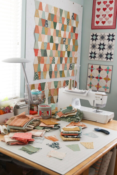 How to make a scrappy Tumbler Patchwork Quilt