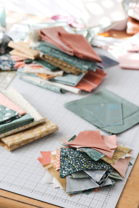 How to make a scrappy Tumbler Patchwork Quilt