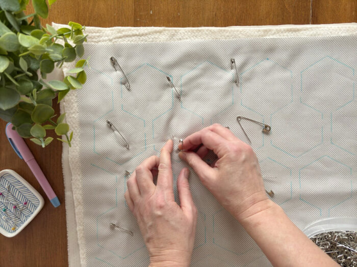 Basting a quilt to machine quilt on your domestic sewing machine