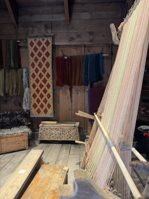 Viking age weaving techniques using a warp-weighted loom