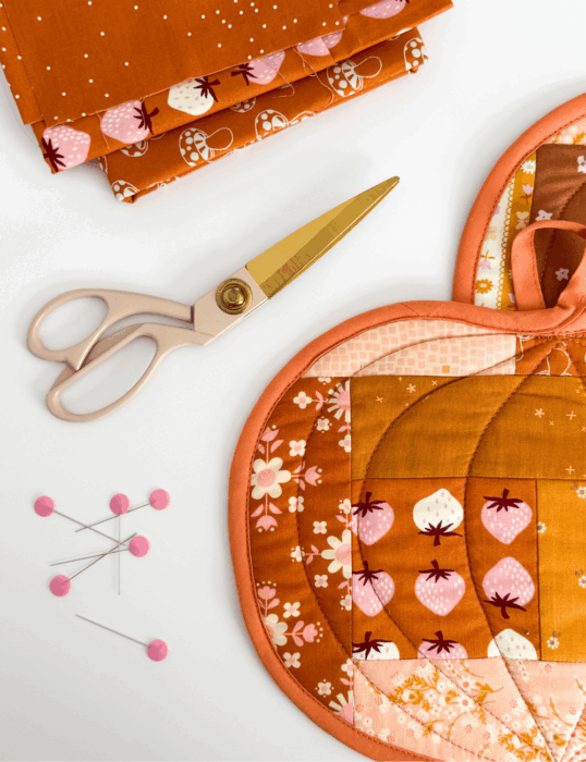 Scrappy Quilted Pumpkin Potholder tutorial - perfect for Fall decor