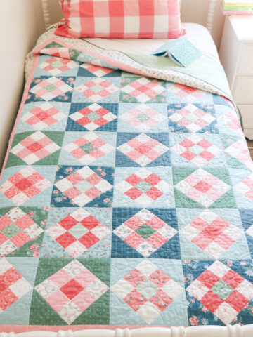 Fat Quarter Friendly Nine Patch quilt pattern by Amy Smart
