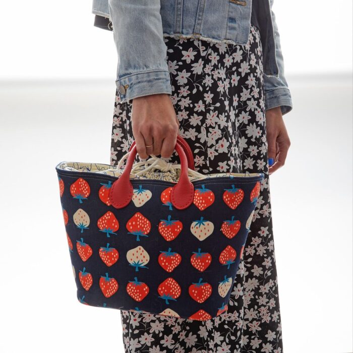 Drawstring Bucket tote bag
