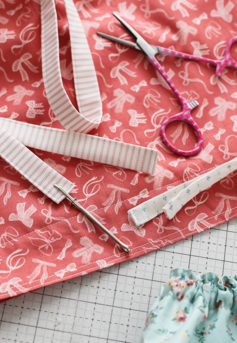 Easy Lined Drawstring Bag Tutorial in 3 Sizes - Diary of a Quilter - a ...