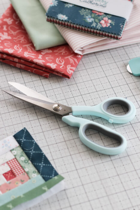 Missouri Star Every Day Scissors