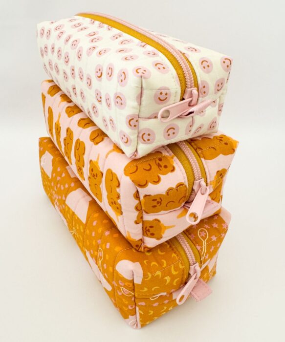 16 Easy Gifts to Sew in an afternoon: Boxy Zipper Pouch Tutorial from Stacey Lee Creative