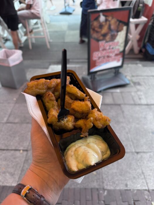 Kibbeling is a popular Dutch snack of bite-sized, battered, and deep-fried white fish